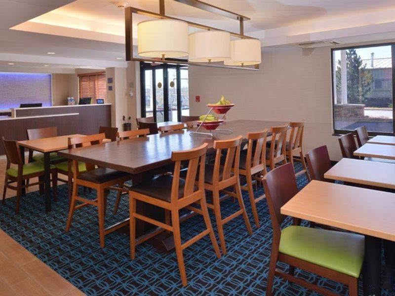 Fairfield By Marriott Rochester Henrietta/University Area Exteriör bild